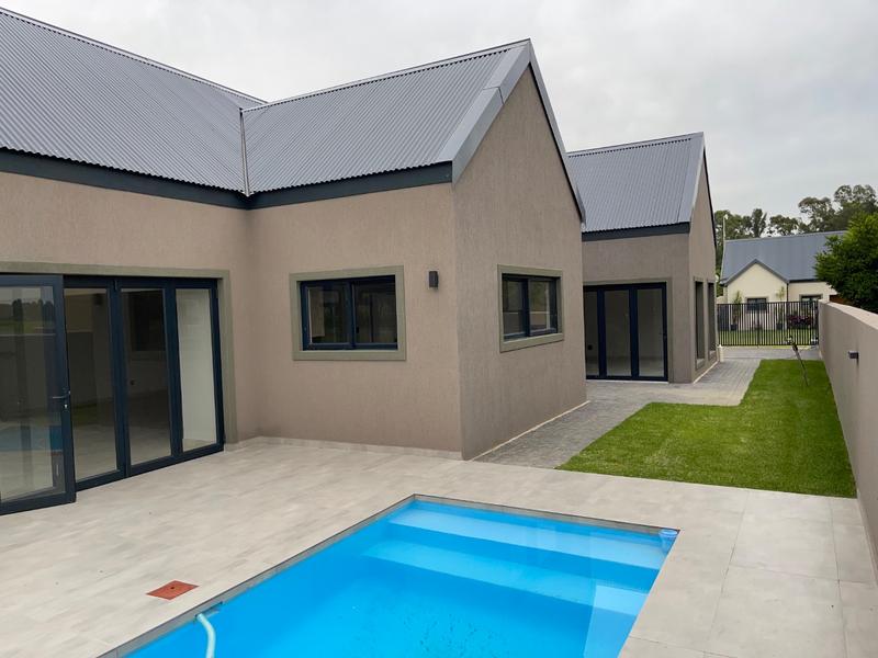 3 Bedroom Property for Sale in Heron Banks Golf Estate Free State